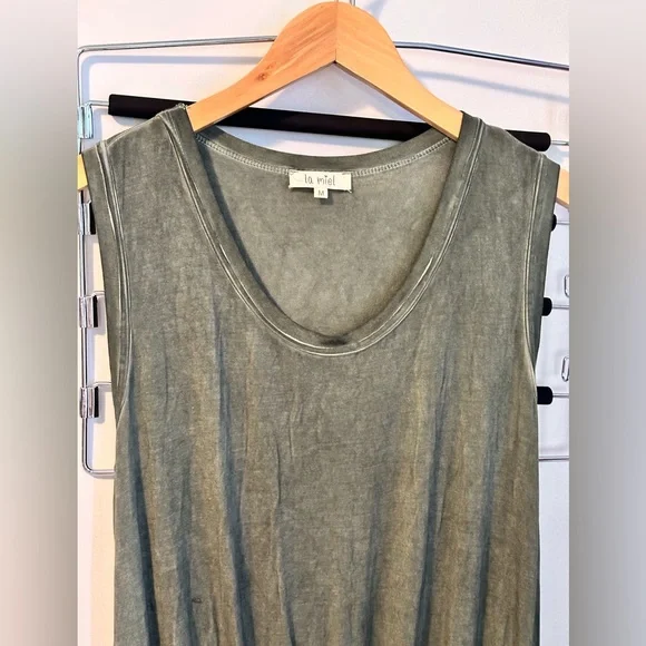 🍁La Meil - green high low dress with distressing look colouring. - Picture 5 of 8